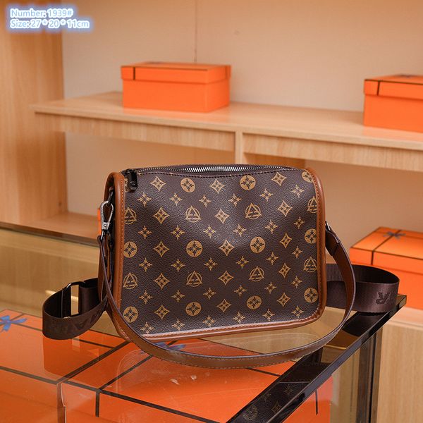 wholesale shoulder bags 2 colors daily Joker printed backpack large-capacity wear-resistant color matching leather pillow bag retro diamond leisure handbag 1939, Cream
wholesale shoulder bags 2 colors daily Joker printed backpack large-capacity wear-resistant color matching leather pillow bag retro diamond leisure handbag 1939, Cream