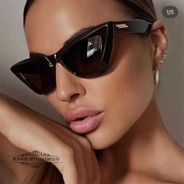 fashion bb sunglasses letter b b jiafeng ins net red same plate cat eye sunglasses female personality fashion green sunglasses bv1101 with o, White;black
fashion bb sunglasses letter b b jiafeng ins net red same plate cat eye sunglasses female personality fashion green sunglasses bv1101 with o, White;black
