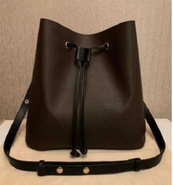 luxury brand designer bag bucket shoulder bags flower purses women men design tote brand letter genuine leather handbags crossbody bag, Black;red
luxury brand designer bag bucket shoulder bags flower purses women men design tote brand letter genuine leather handbags crossbody bag, Black;red