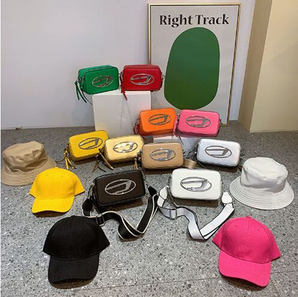 designer bag crossbody bags womens handbags camera bag handbag shoulder women fashion all-match classic multicolor purses r230709, Red;black
designer bag crossbody bags womens handbags camera bag handbag shoulder women fashion all-match classic multicolor purses r230709, Red;black