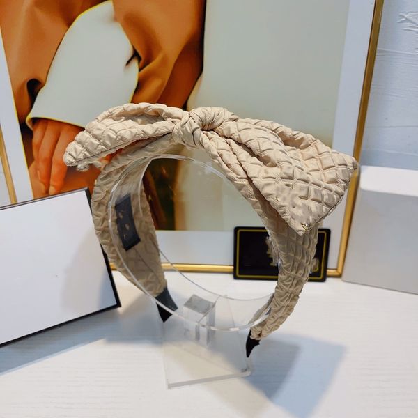 fashion popular headband brand hairhoop designer classic hairhoop or women channel outdoor sports headwear ccity hair accessories fx1
fashion popular headband brand hairhoop designer classic hairhoop or women channel outdoor sports headwear ccity hair accessories fx1