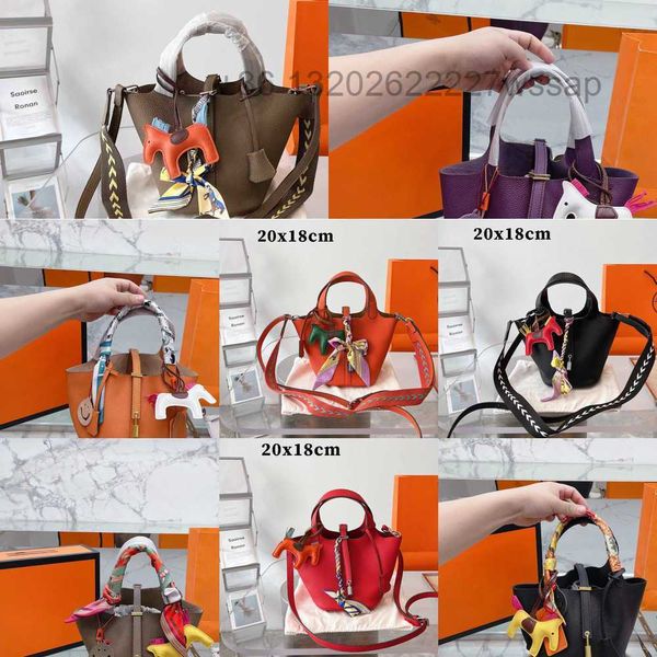 bags designer crossbody shoulder pochette handbags fashion bag luxury lock h bucket bag leather totes 23ss
bags designer crossbody shoulder pochette handbags fashion bag luxury lock h bucket bag leather totes 23ss