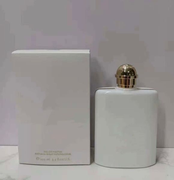 luxury 100ml perfume is very suitable for men and women in packaging, with a variety of styles and supports customization
luxury 100ml perfume is very suitable for men and women in packaging, with a variety of styles and supports customization