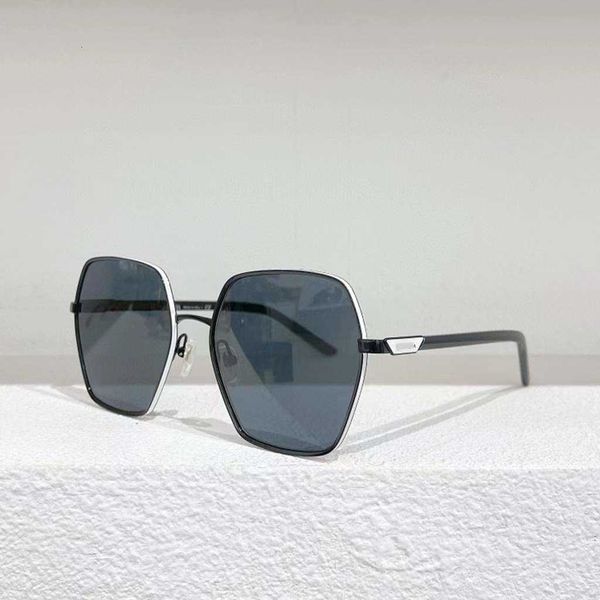 designer pd sunglasses for men and women outdoor travel beach net red wind advanced sense candy color versatile sunglasses men's simple, White;black
designer pd sunglasses for men and women outdoor travel beach net red wind advanced sense candy color versatile sunglasses men's simple, White;black