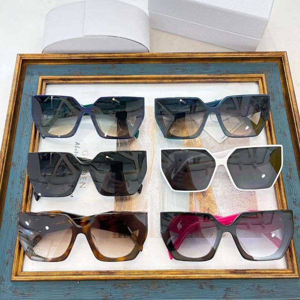 Designer PD sunglasses for men and women Outdoor Travel Beach fashion net red star with the same type of plate versatile Korean ins style women's
Designer PD sunglasses for men and women Outdoor Travel Beach fashion net red star with the same type of plate versatile Korean ins style women's