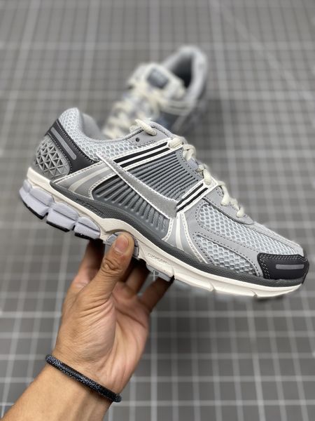 2023 holidays another greyscale zoom 5 is coming grey white men women lifestyle outdoor-indoor casual sports sneakers
2023 holidays another greyscale zoom 5 is coming grey white men women lifestyle outdoor-indoor casual sports sneakers