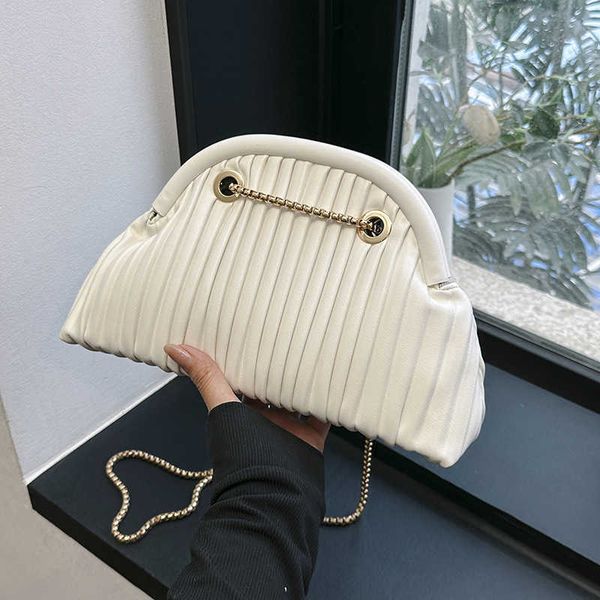 design shoulder bag trendy style chain crossbody bag daily commuting bag clip buckle bag small bag
design shoulder bag trendy style chain crossbody bag daily commuting bag clip buckle bag small bag