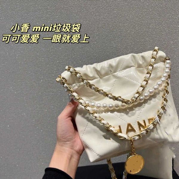 evening bags xiaoxiangfeng large capacity lingge garbage bag new versatile commuter shopping bag chain bag advanced shoulder bag1our
evening bags xiaoxiangfeng large capacity lingge garbage bag new versatile commuter shopping bag chain bag advanced shoulder bag1our