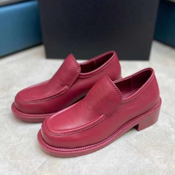 new black dress shoes genuine calfskin leather loafers luxury designers classic buckle round toes slip-on flat heel leisure comfort four sea
new black dress shoes genuine calfskin leather loafers luxury designers classic buckle round toes slip-on flat heel leisure comfort four sea