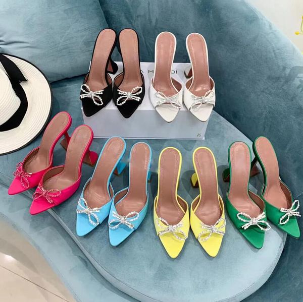 amina muaddi awge slippers bow crystal embellished rhinestone mules spool heels sandals women summer luxury designers shoes sandal footwear, Black
amina muaddi awge slippers bow crystal embellished rhinestone mules spool heels sandals women summer luxury designers shoes sandal footwear, Black