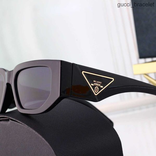 mens sunglasses designer sunglasses for women optional polarized uv400 protection lenses with box sun glasses, White;black
mens sunglasses designer sunglasses for women optional polarized uv400 protection lenses with box sun glasses, White;black