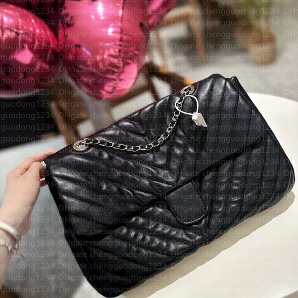designer bag women genuine leather handbag shoulder bags woman v-pattern thread large cf messenger bag handbags
designer bag women genuine leather handbag shoulder bags woman v-pattern thread large cf messenger bag handbags