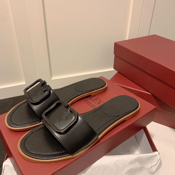 summer new sandals v buckle metal coat slippers hundred rivets genuine leather one word open toe flat sandals and slippers female 35-43, Black
summer new sandals v buckle metal coat slippers hundred rivets genuine leather one word open toe flat sandals and slippers female 35-43, Black