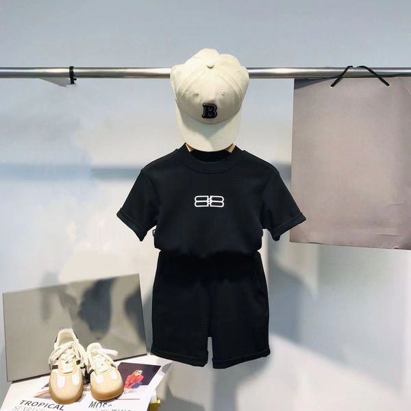 2023 kids designer clothes summer new children's short-sleeved suit sports suit shorts five pants fashion brand boys and girls big kids, White
2023 kids designer clothes summer new children's short-sleeved suit sports suit shorts five pants fashion brand boys and girls big kids, White