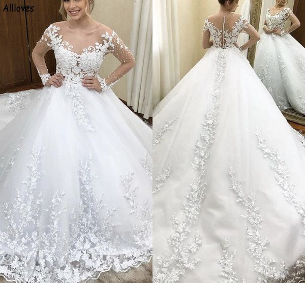 charming lace appliqued ball gown wedding dresses with long sleeves sheer neck vintage bridal gowns plus size sweep train buttons back dubai, White
charming lace appliqued ball gown wedding dresses with long sleeves sheer neck vintage bridal gowns plus size sweep train buttons back dubai, White
