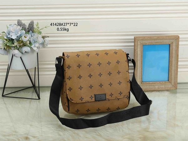 district pm monograms bag eclipse black coated canvas messenger bag hobo shoulder purses totes designers luxurys mens handbag m45272
district pm monograms bag eclipse black coated canvas messenger bag hobo shoulder purses totes designers luxurys mens handbag m45272