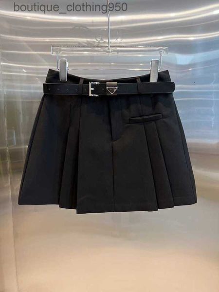summer designer womens skirts p high waist a fold inverted triangle metal belt casual short skirt slim fit skirt, Black
summer designer womens skirts p high waist a fold inverted triangle metal belt casual short skirt slim fit skirt, Black
