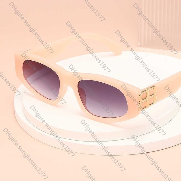 Fashion sunglasses 2022 New Sunglasses for Women's Double B Accessories Glasses Popular on the Internet Versatile and Personalized
Fashion sunglasses 2022 New Sunglasses for Women's Double B Accessories Glasses Popular on the Internet Versatile and Personalized