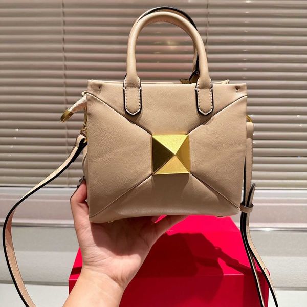 evening bags high beauty handheld small square bag with large willow nails light luxury and can carry a crossbody style women's bag0p70
evening bags high beauty handheld small square bag with large willow nails light luxury and can carry a crossbody style women's bag0p70