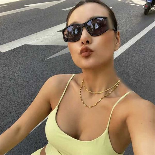 sunglasses 2023 new xiaoxiangjia's new fashion big frame mask face thin net red sunglasses ch5589, White;black
sunglasses 2023 new xiaoxiangjia's new fashion big frame mask face thin net red sunglasses ch5589, White;black