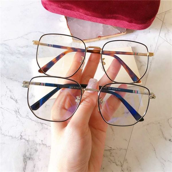 sunglasses 2023 new gg0958 metal men's and women's spring leg optical glasses can be equipped with myopia ins frame, White;black
sunglasses 2023 new gg0958 metal men's and women's spring leg optical glasses can be equipped with myopia ins frame, White;black