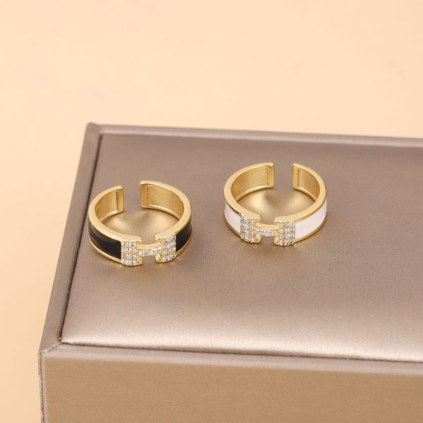 new designer design titanium ring classic jewelry men and women couple rings modern style band, Silver
new designer design titanium ring classic jewelry men and women couple rings modern style band, Silver