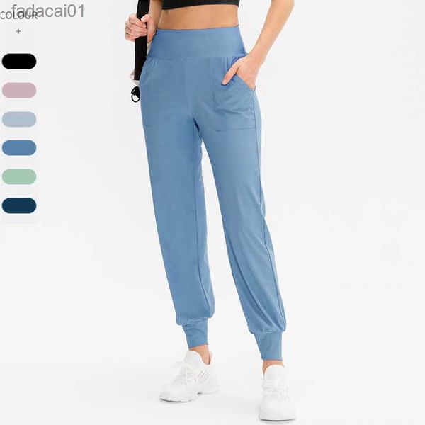 high waist women gym sweatpants running track pants workout quick dry yoga leggins casual fitness tapered joggers pants l230621, Black;white
high waist women gym sweatpants running track pants workout quick dry yoga leggins casual fitness tapered joggers pants l230621, Black;white