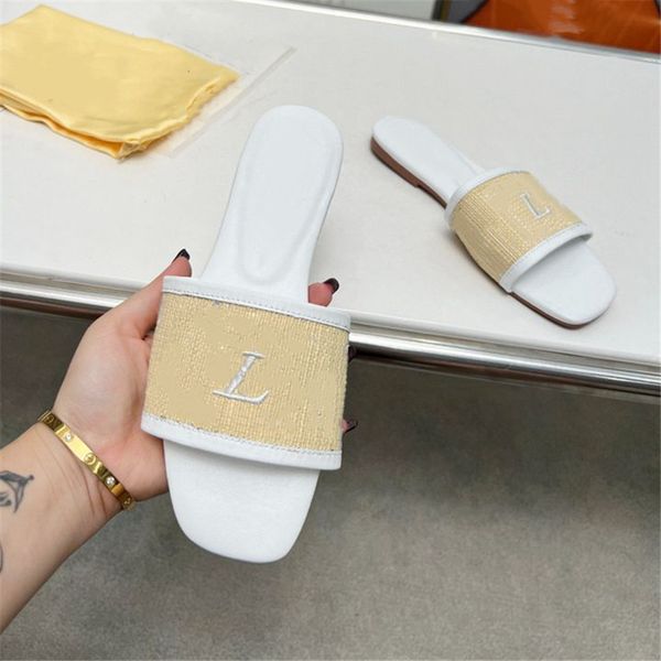 fashion slippers 2023 luis luxury design summer men and women flat shoes thick sole leather rubber letter logo casual cartoon slippers vutto, Black
fashion slippers 2023 luis luxury design summer men and women flat shoes thick sole leather rubber letter logo casual cartoon slippers vutto, Black
