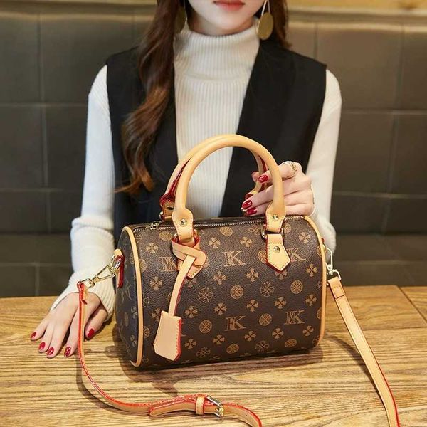 shop-designed bags are sold y bag 2023 new fashion leather high capacity women's one shoulder handheld crossbody old flower pillow
shop-designed bags are sold y bag 2023 new fashion leather high capacity women's one shoulder handheld crossbody old flower pillow