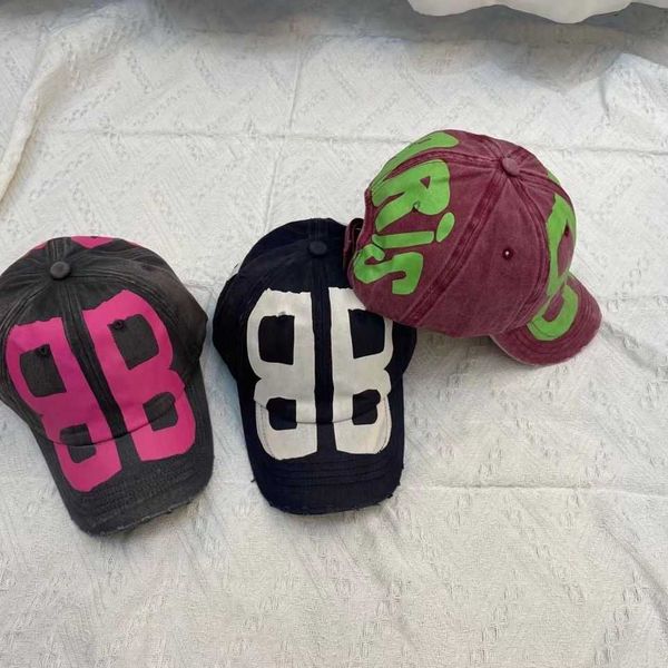 designer letter couple hat women's doubles b new fashion versatile summer tongue hat ins fashion wash old baseball cap original logo ez, Blue;gray
designer letter couple hat women's doubles b new fashion versatile summer tongue hat ins fashion wash old baseball cap original logo ez, Blue;gray