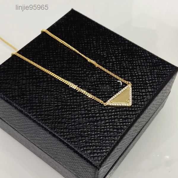 2023 pendant necklaces fashion for man woman 48cm inverted triangle designers brand jewelry mens womens highly quality 19 model optional wit, Silver
2023 pendant necklaces fashion for man woman 48cm inverted triangle designers brand jewelry mens womens highly quality 19 model optional wit, Silver