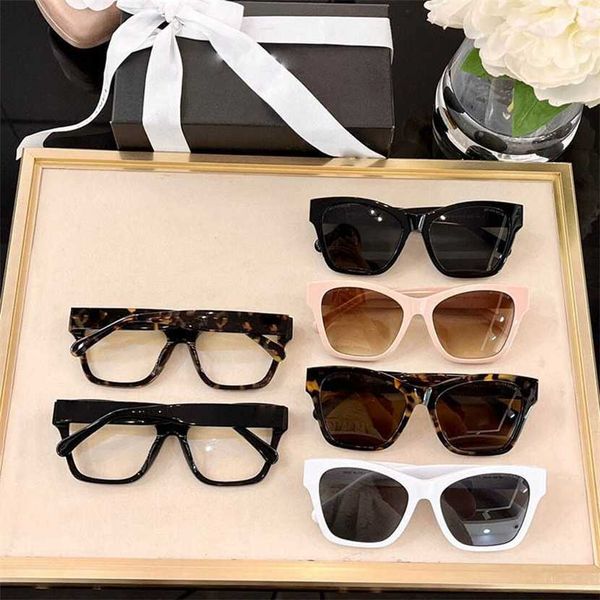 sunglasses 2023 new plate frame small fragrant wind love for women sun uv resistant box sunglasses, White;black
sunglasses 2023 new plate frame small fragrant wind love for women sun uv resistant box sunglasses, White;black