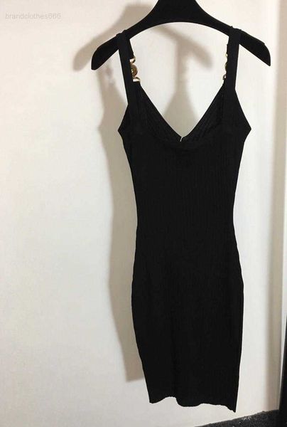 women runway dresses v neck sleeveless knit slim dress female gold button long milan party clothing02, Black;gray
women runway dresses v neck sleeveless knit slim dress female gold button long milan party clothing02, Black;gray