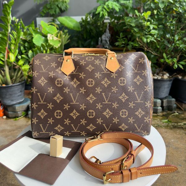 womens 3 size speedy 25 30 35 city luggage crossbodys bag mens luxury m41113 designer handbags shoulder sling bags genuine leather brown flo
womens 3 size speedy 25 30 35 city luggage crossbodys bag mens luxury m41113 designer handbags shoulder sling bags genuine leather brown flo