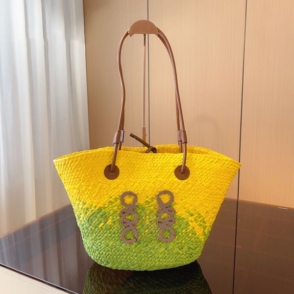 designer commuter tote bag overall feel of this model simple generous a tote bag made of hand-woven raffia grass
designer commuter tote bag overall feel of this model simple generous a tote bag made of hand-woven raffia grass