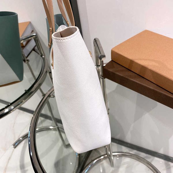 designer bag tot bag hand bags new niche design candy color splicing bag shopping bag single shoulder bag
designer bag tot bag hand bags new niche design candy color splicing bag shopping bag single shoulder bag
