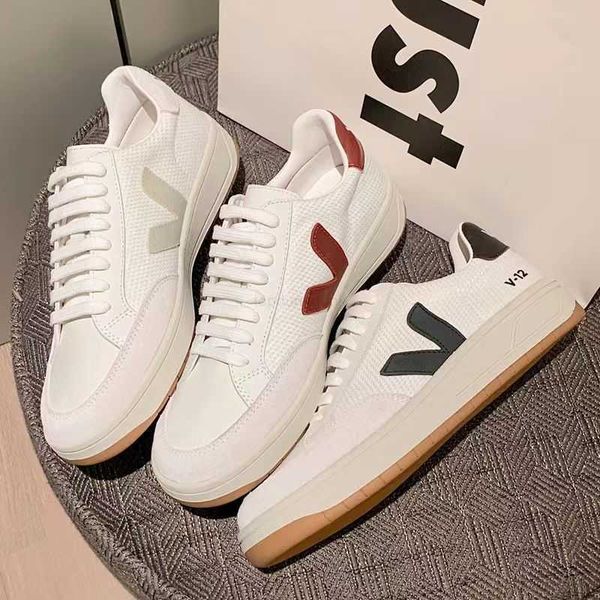 2023 french veja it star's same genuine leather small white shoes v12 song zhongji couple's shoes casual flat sole board shoes 02, Black
2023 french veja it star's same genuine leather small white shoes v12 song zhongji couple's shoes casual flat sole board shoes 02, Black