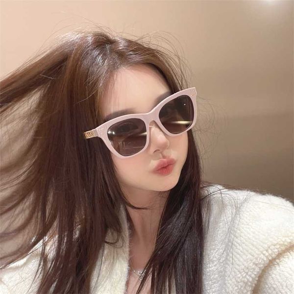 2023 quality 23 new little fragrance for women high grade sunscreen uv resistant large frame hollow out letter legs sunglasses 0774, White;black
2023 quality 23 new little fragrance for women high grade sunscreen uv resistant large frame hollow out letter legs sunglasses 0774, White;black