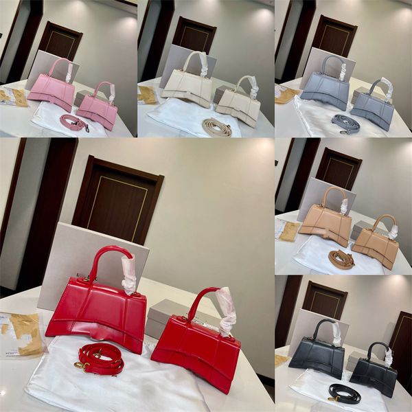 2023 handbag designer women's shoulder crossbody purse tote half moon tramp with mini handbag women's luxury women's purse
2023 handbag designer women's shoulder crossbody purse tote half moon tramp with mini handbag women's luxury women's purse