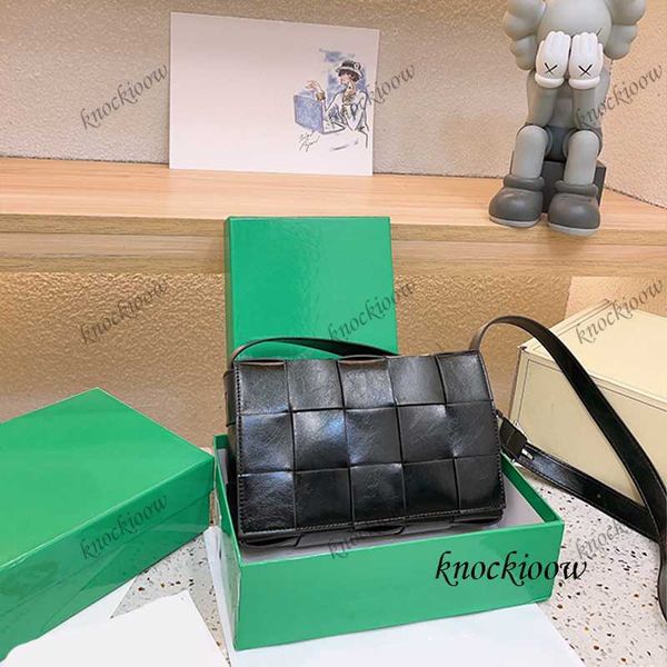 fashion shoulder bag women crossbody handbag tote ladies genuine leather new leather bags designer purse women pillow bag 230710
fashion shoulder bag women crossbody handbag tote ladies genuine leather new leather bags designer purse women pillow bag 230710