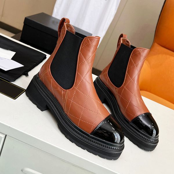 new brown check calfskin platform ankle boots interlocking mixed flat leather check chelsea boot round toe slip-on booties luxury designer s, Black
new brown check calfskin platform ankle boots interlocking mixed flat leather check chelsea boot round toe slip-on booties luxury designer s, Black