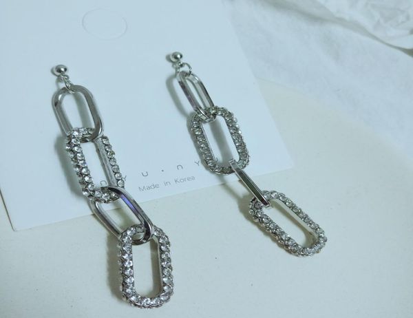 rongho brand crystal link chain long earrings for women silver rhinestone brincos femme gift fashion bijoux 20189627343, Golden;silver
rongho brand crystal link chain long earrings for women silver rhinestone brincos femme gift fashion bijoux 20189627343, Golden;silver