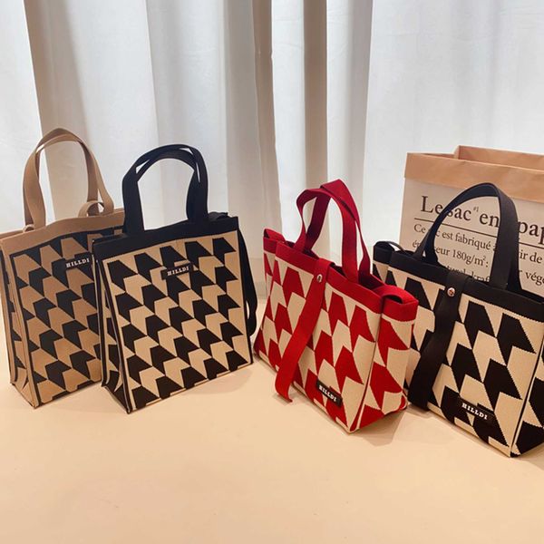 autumn new version niche design houndstooth shoulder bag tote bag casual versatile handbag diagonal bag
autumn new version niche design houndstooth shoulder bag tote bag casual versatile handbag diagonal bag