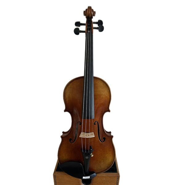 master 4/4 violin guarneri model flamed maple back spruce hand made k2949 
master 4/4 violin guarneri model flamed maple back spruce hand made k2949