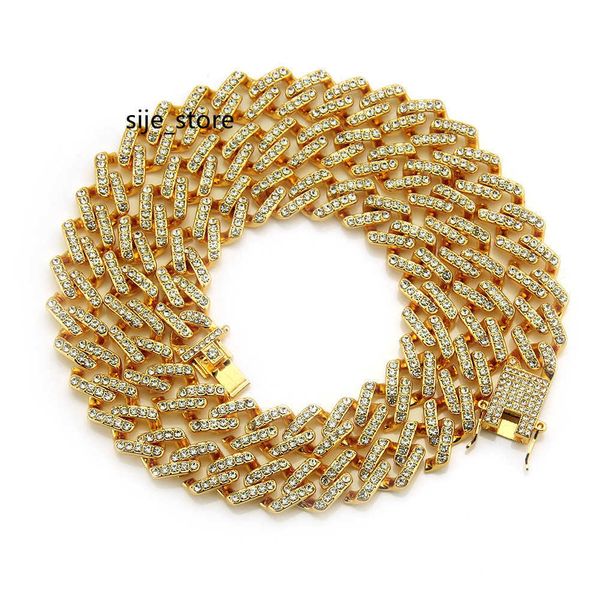 men's jewelry is exaggerated and domineering. it is full of diamond fashion men's clothing and large gold chain necklace, Black
men's jewelry is exaggerated and domineering. it is full of diamond fashion men's clothing and large gold chain necklace, Black