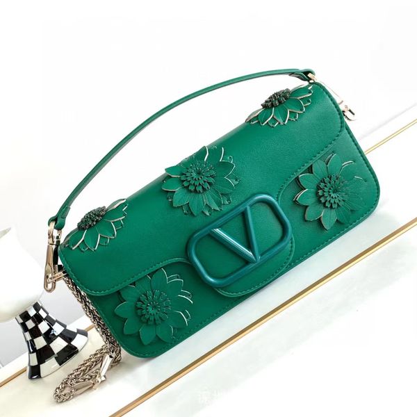 2023 new european and american style leather high-grade underarm bag fashion leather flower chain bag all shoulder crossbody bag
2023 new european and american style leather high-grade underarm bag fashion leather flower chain bag all shoulder crossbody bag