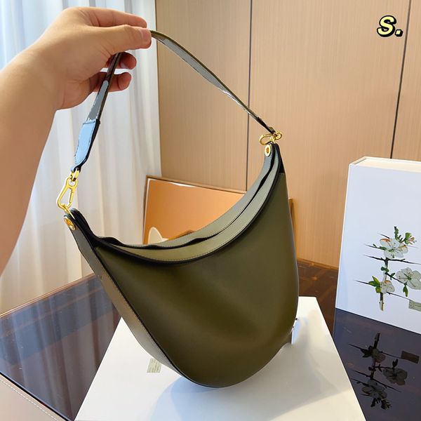 designer hobo bag embroidered shoulder bags women underarm bags luxury handbag crescent moon purse leather classic letter stamping golden ha
designer hobo bag embroidered shoulder bags women underarm bags luxury handbag crescent moon purse leather classic letter stamping golden ha