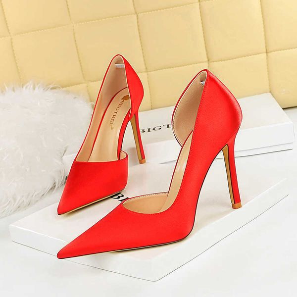 fashion ultra high heel party shoes womens pointed toe high heels dress shoes woman pumps size 34-43, Black
fashion ultra high heel party shoes womens pointed toe high heels dress shoes woman pumps size 34-43, Black