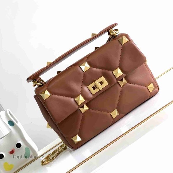 valentiino single outgoing design leather lady crossbody purse ins handbag bag shoulder evening rivet designer bags chain small square dovh
valentiino single outgoing design leather lady crossbody purse ins handbag bag shoulder evening rivet designer bags chain small square dovh