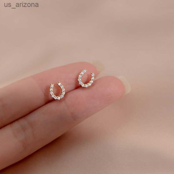 mloveacc 925 sterling silver 14k gold plating pave crystal horseshoe u-shaped stud earrings women light luxury wedding party l230620, Golden;silver
mloveacc 925 sterling silver 14k gold plating pave crystal horseshoe u-shaped stud earrings women light luxury wedding party l230620, Golden;silver